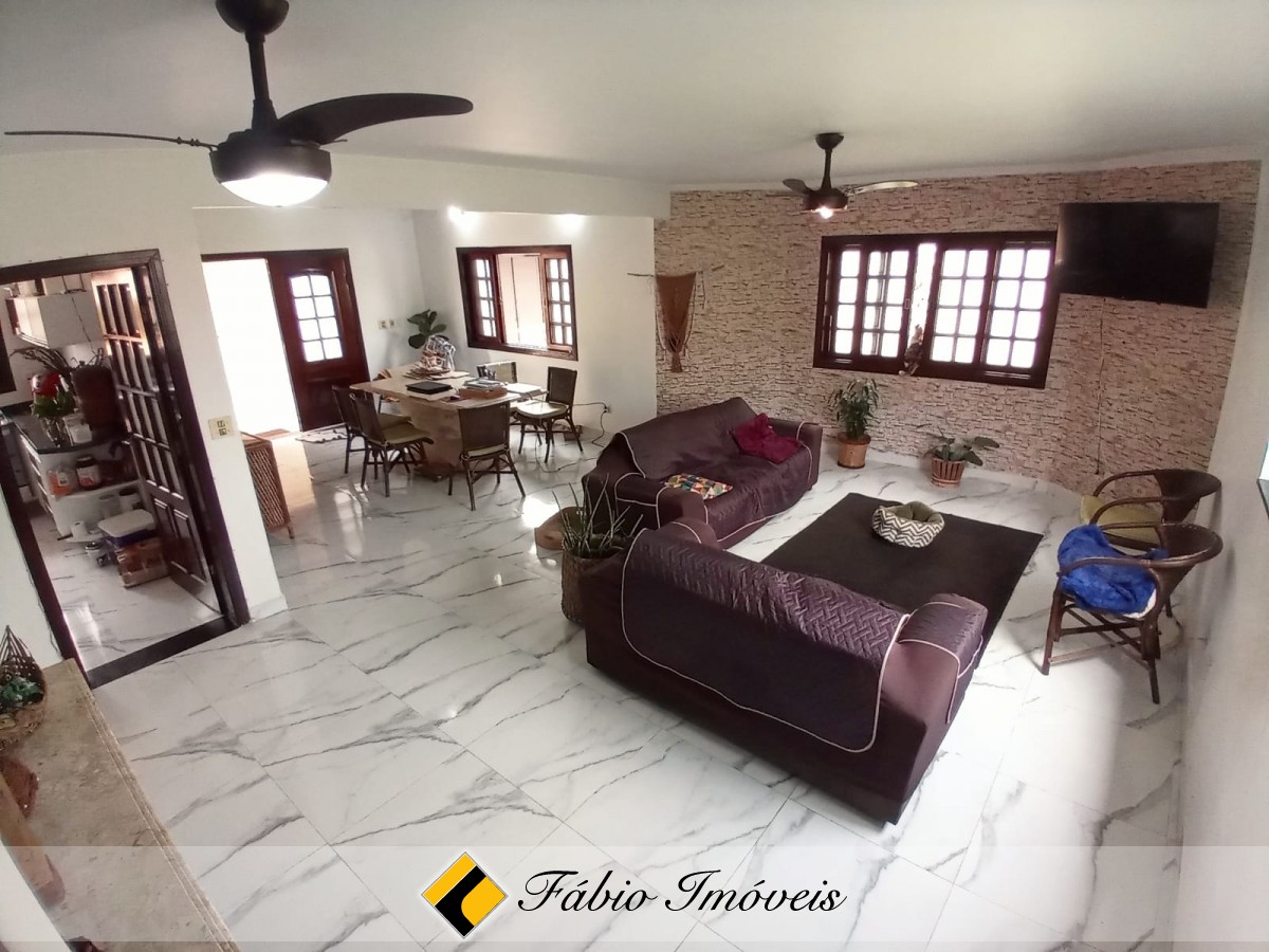 Sobrado com 4 dormitórios em 2 lotes. – Foto 4