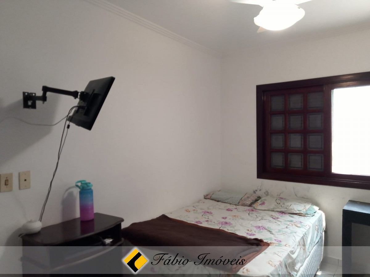 Sobrado com 4 dormitórios em 2 lotes. – Foto 10