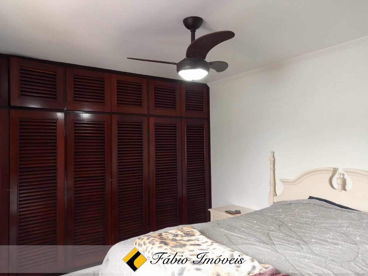 Sobrado com 4 dormitórios em 2 lotes. – Foto 11