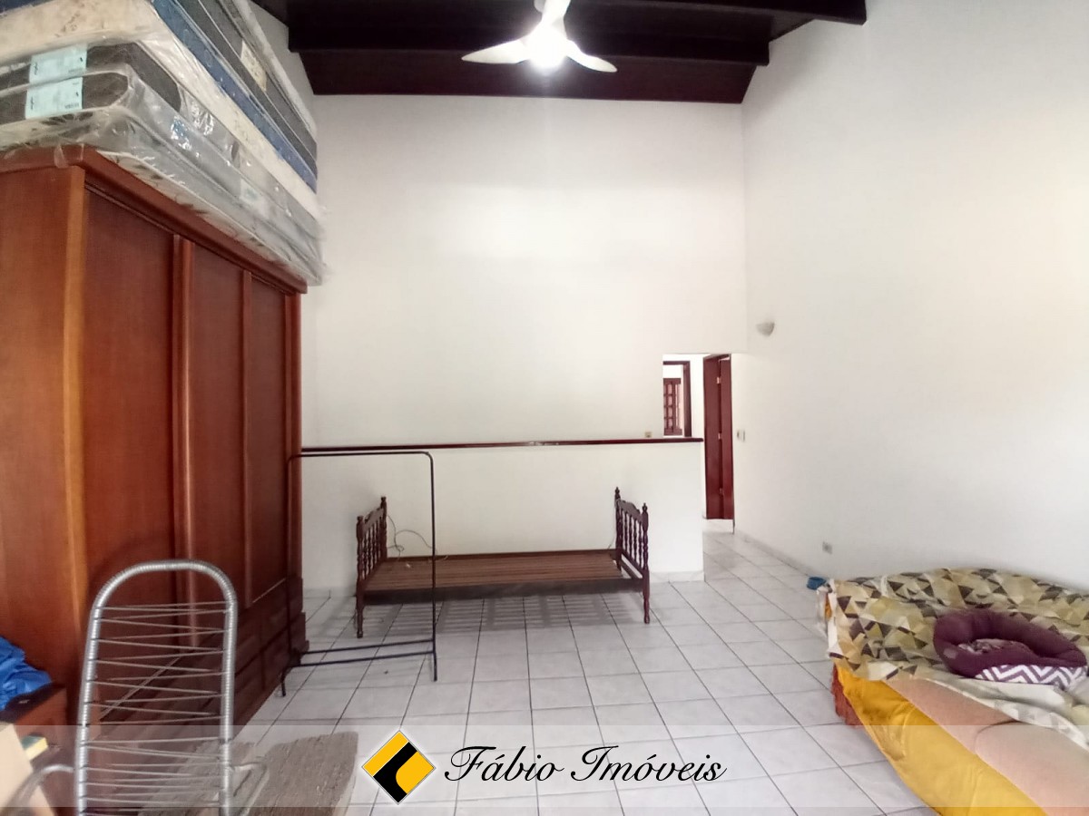 Sobrado com 4 dormitórios em 2 lotes. – Foto 15