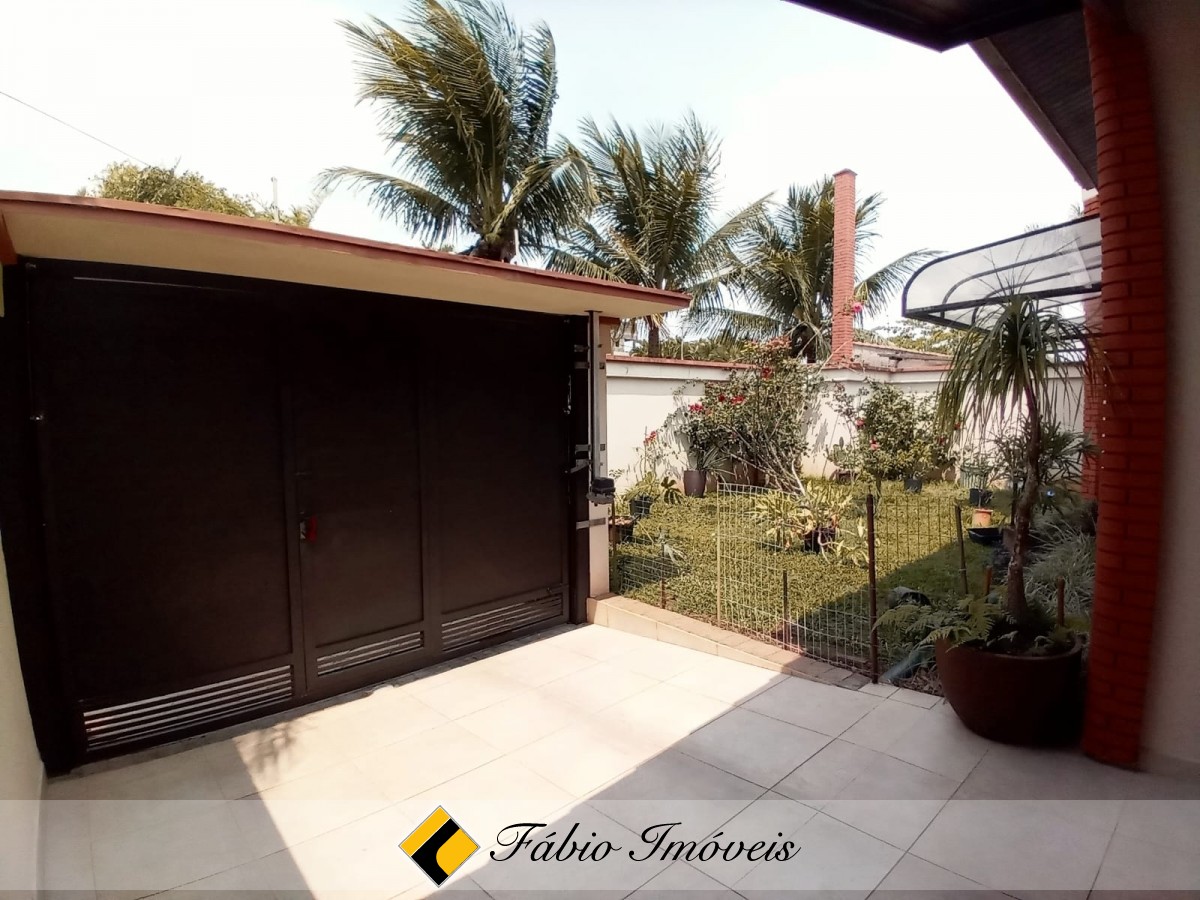 Sobrado com 4 dormitórios em 2 lotes. – Foto 27