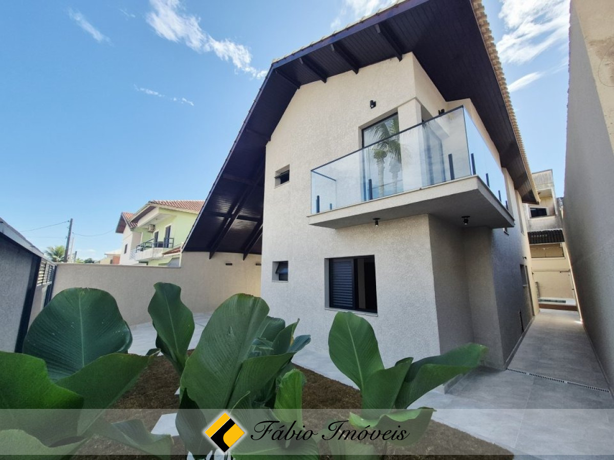 Sobrado em bairro nobre e apenas 40m do mar! – Foto 18