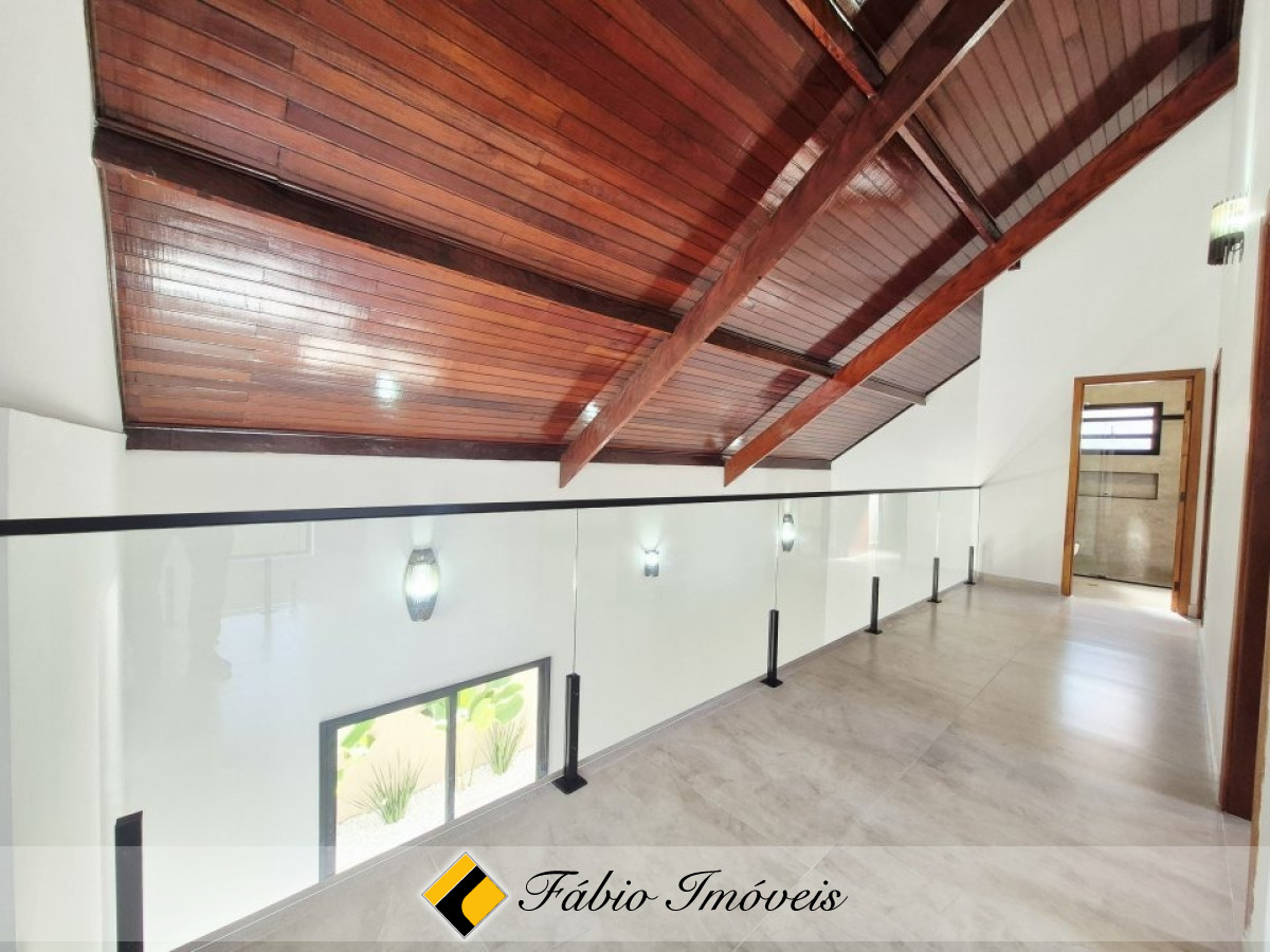 Sobrado em bairro nobre e apenas 40m do mar! – Foto 11