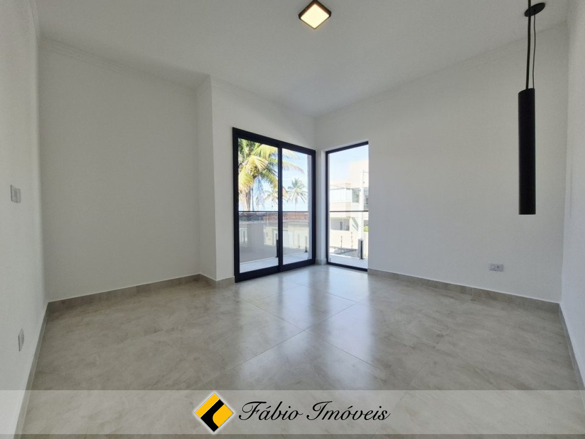 Sobrado em bairro nobre e apenas 40m do mar! – Foto 12