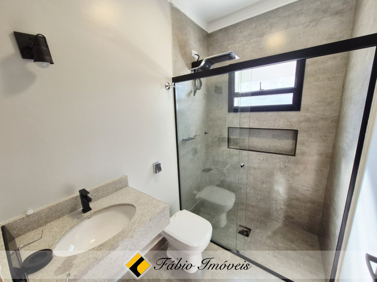 Sobrado em bairro nobre e apenas 40m do mar! – Foto 16