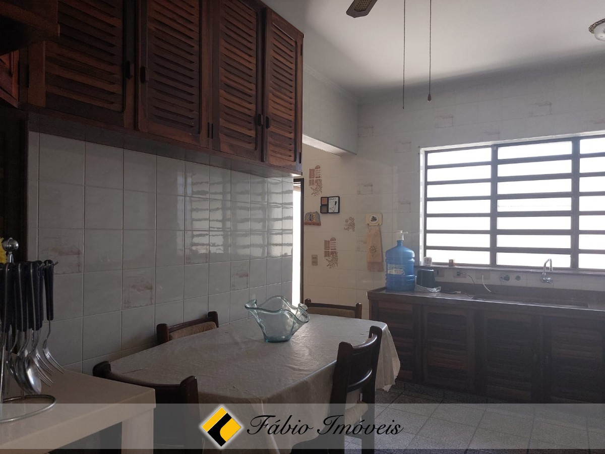 Casa em dois lotes, próxima a praia! – Foto 15