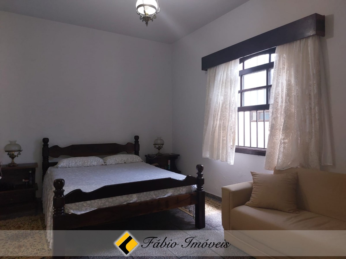 Casa em dois lotes, próxima a praia! – Foto 28