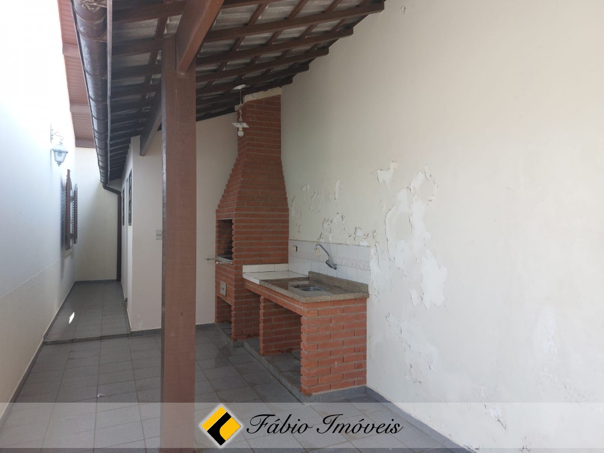 Casa em dois lotes, próxima a praia! – Foto 37