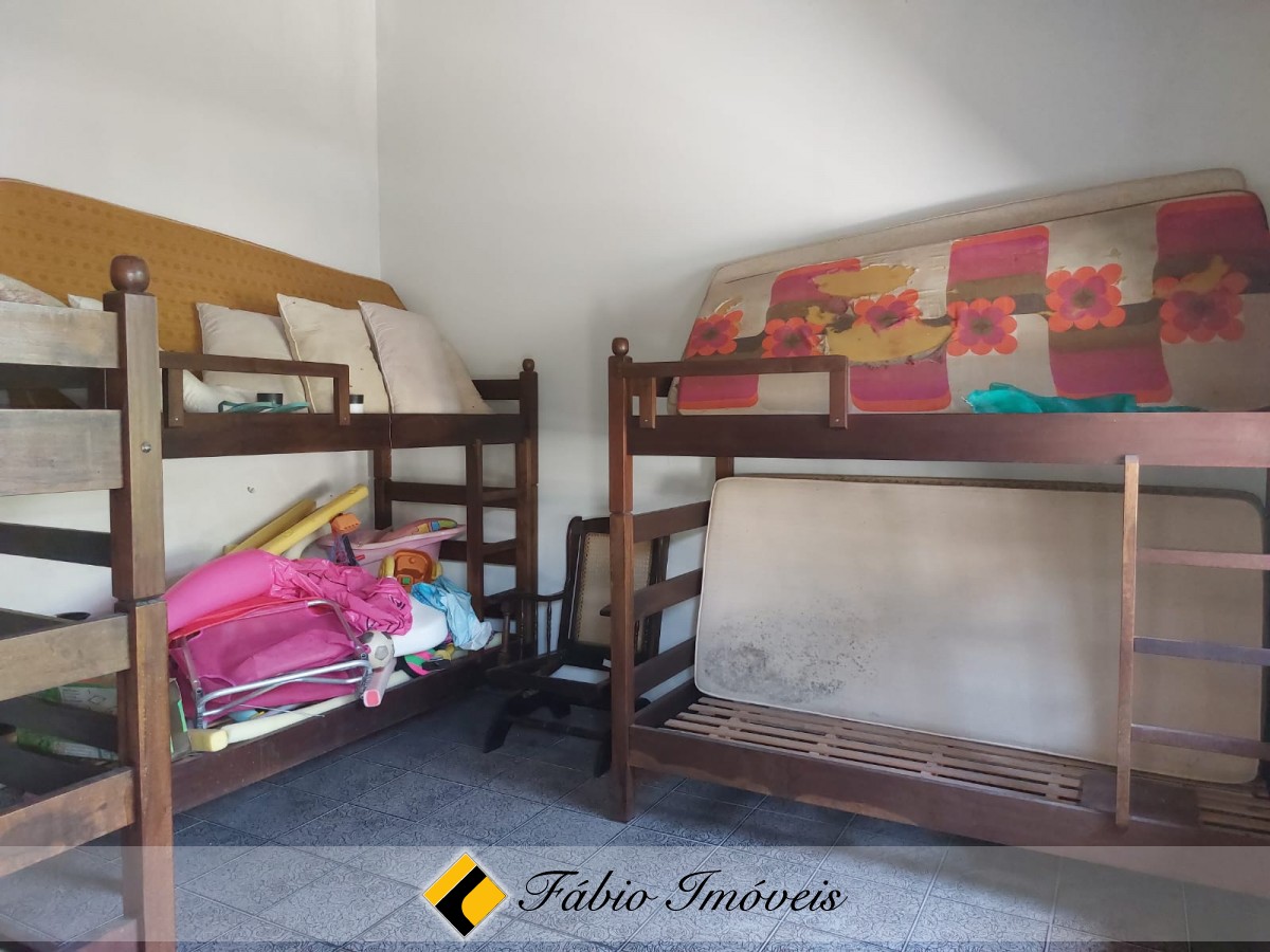 Casa em dois lotes, próxima a praia! – Foto 41