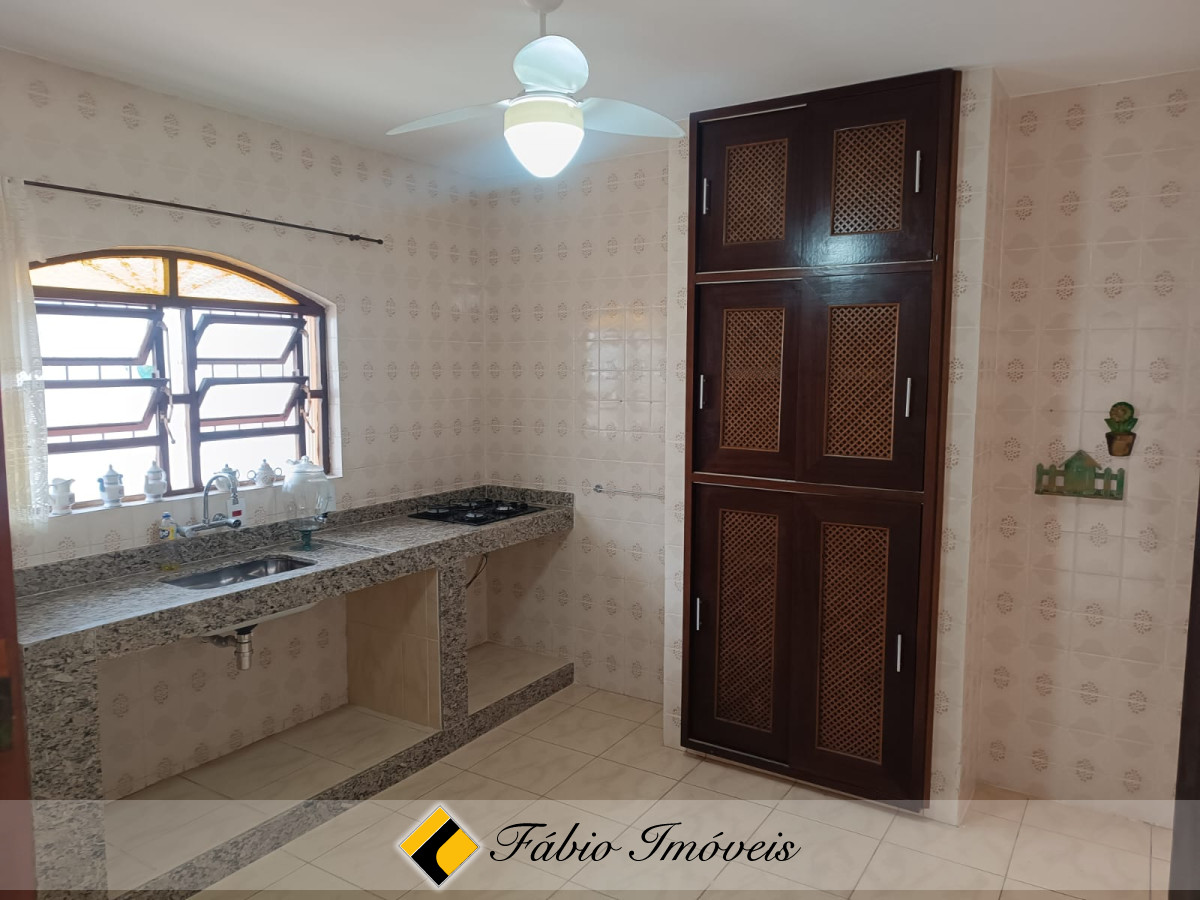 Linda casa na região central de Peruíbe e a apenas 500m da praia! – Foto 11