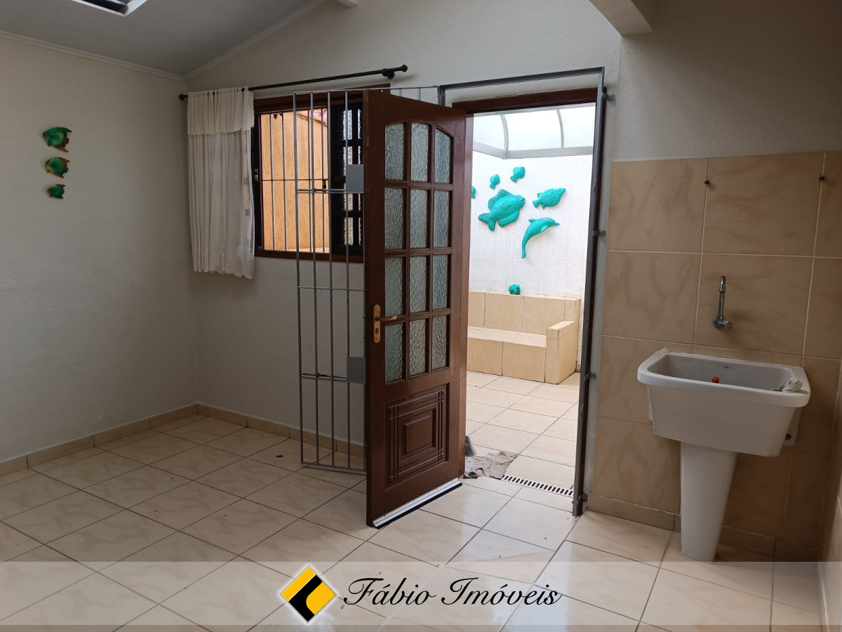 Linda casa na região central de Peruíbe e a apenas 500m da praia! – Foto 5
