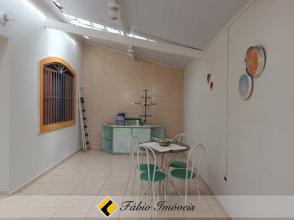 Linda casa na região central de Peruíbe e a apenas 500m da praia! – Foto 4
