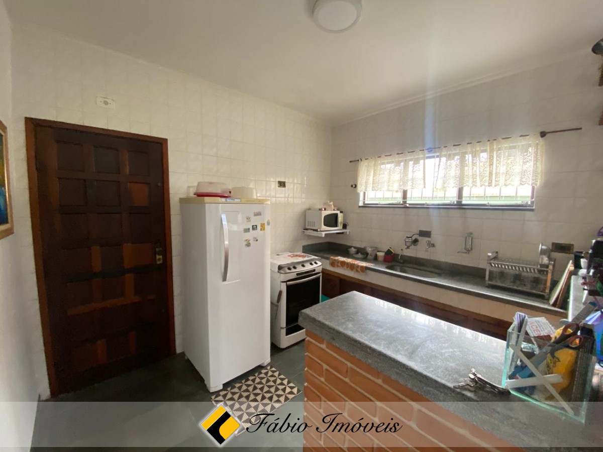 Sobrado a 60 metros da praia!! – Foto 9