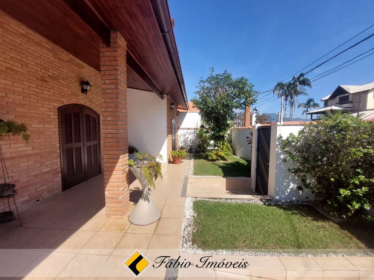 Casa em ótimo bairro e proximidade da praia!! – Foto 3