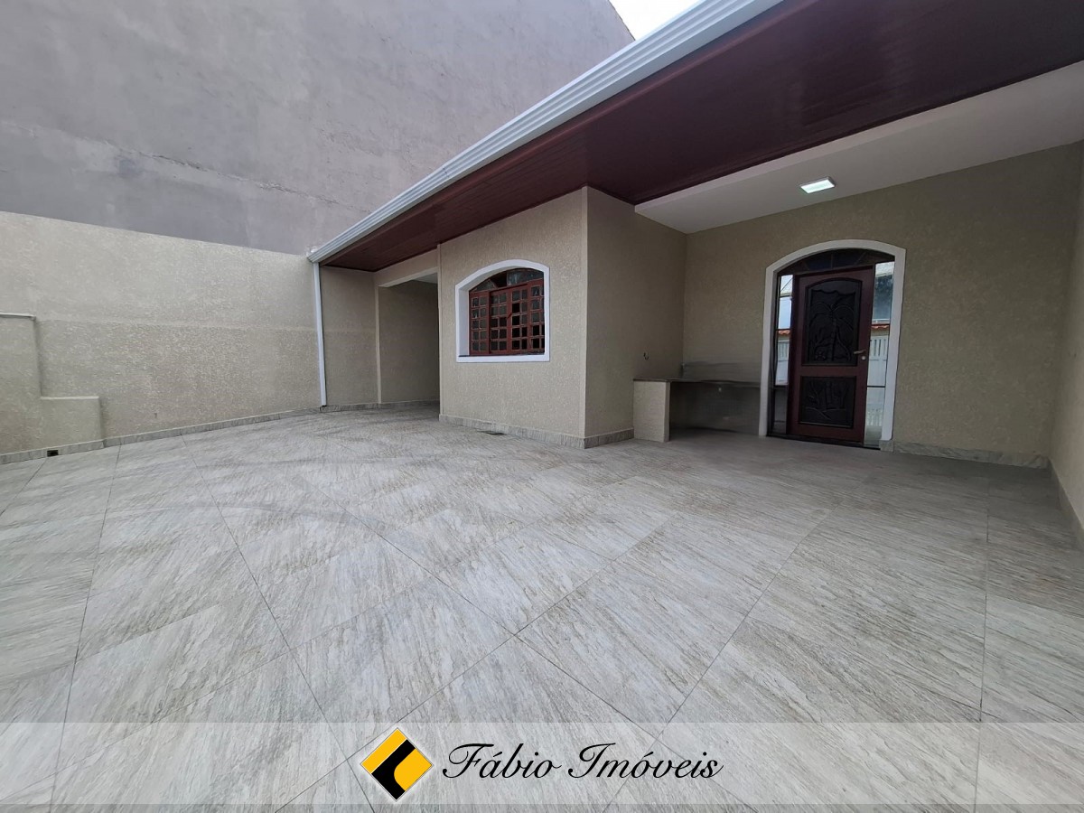 Casa com piscina a 40 metros da praia!! – Foto 2