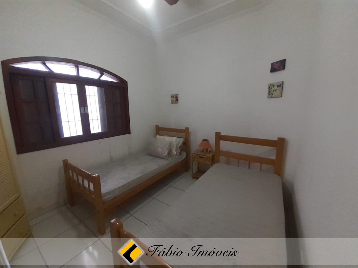 Casa térrea a apenas 90m do mar! – Foto 9