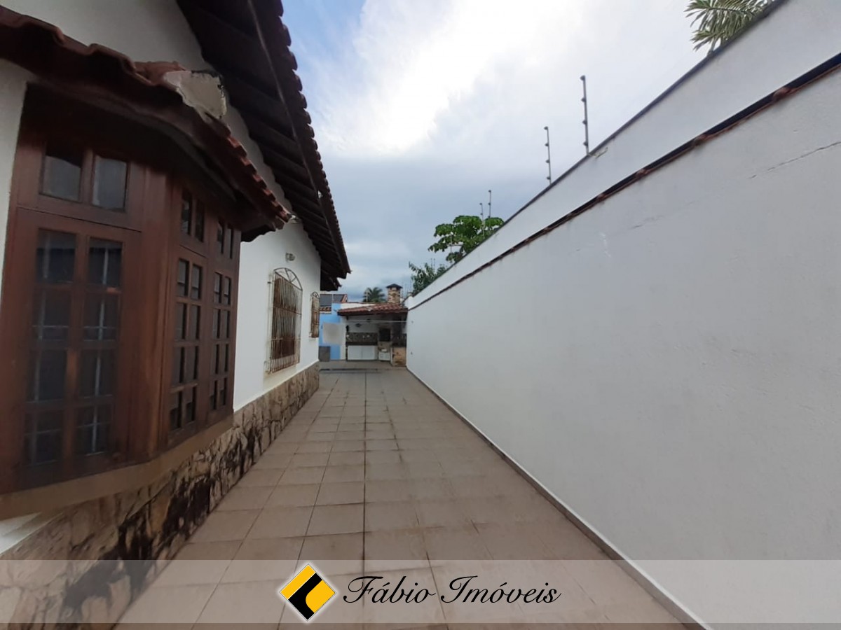 Casa térrea a apenas 90m do mar! – Foto 7