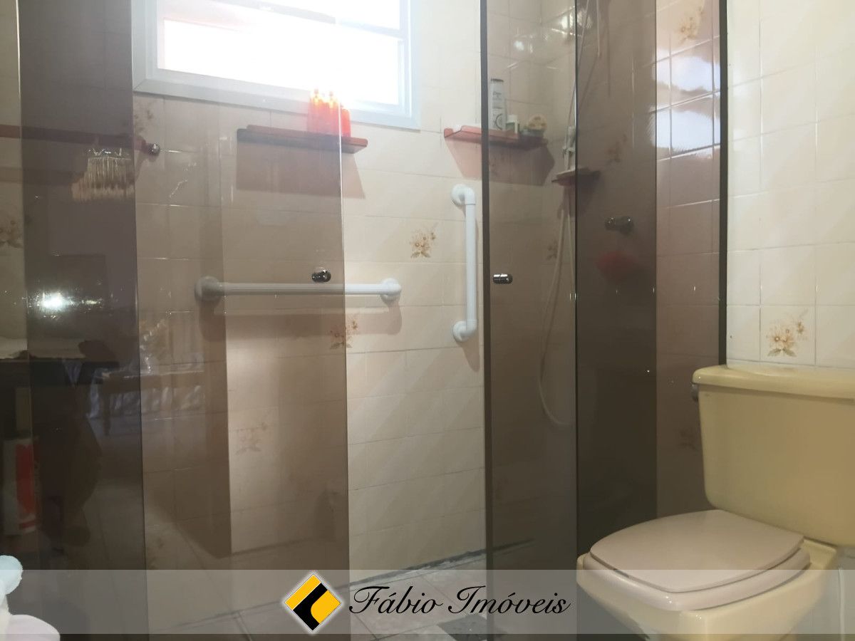 Casa em excelente localização! – Foto 26