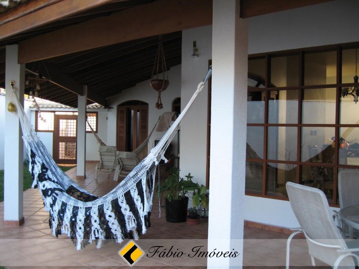 Belíssimo sobrado muito bem conservado! – Foto 2