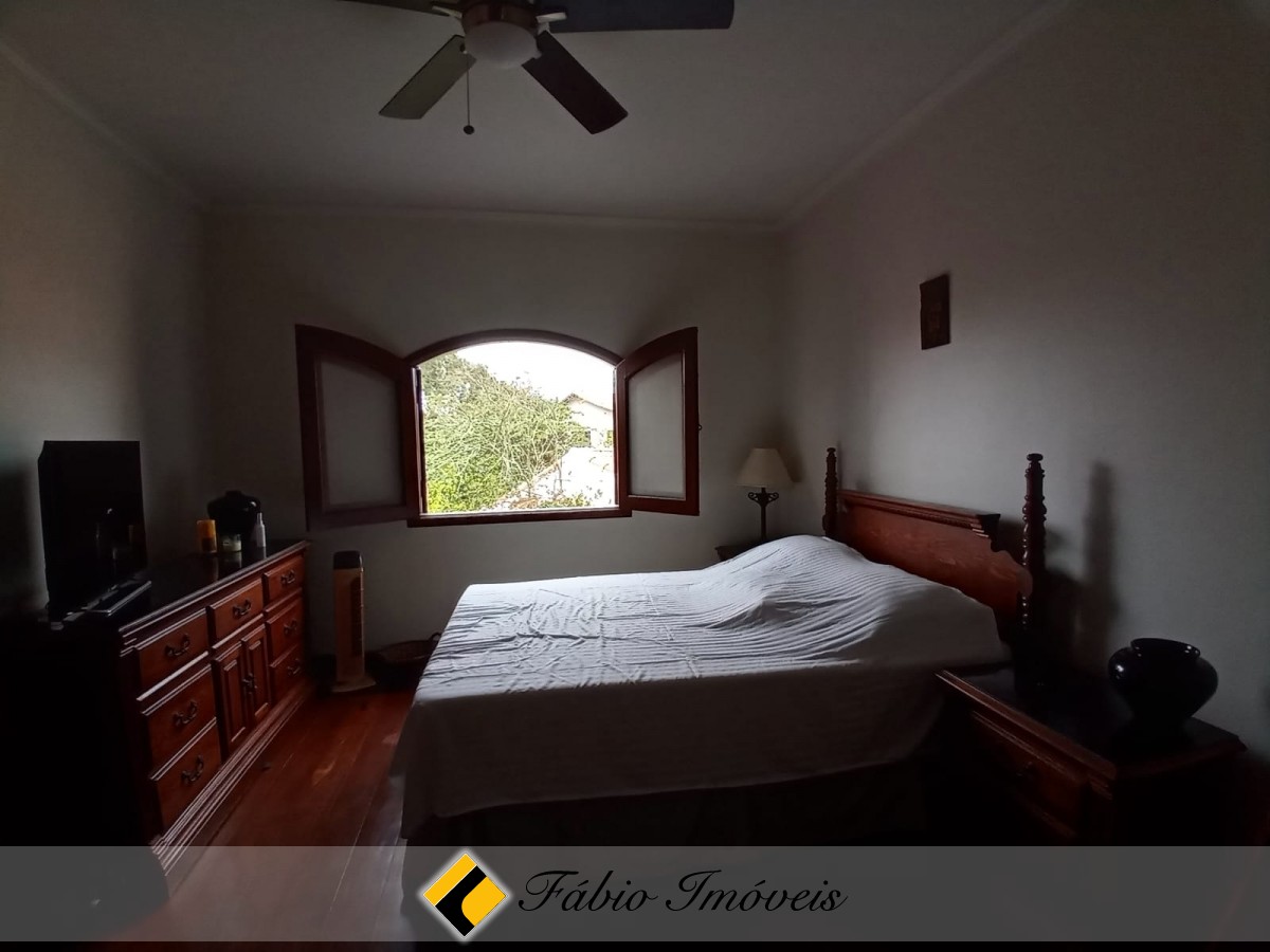 Belíssimo sobrado muito bem conservado! – Foto 11