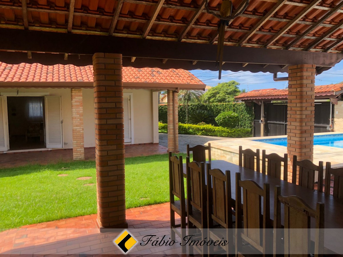 Casa em dois lotes a apenas 150m da praia! – Foto 25