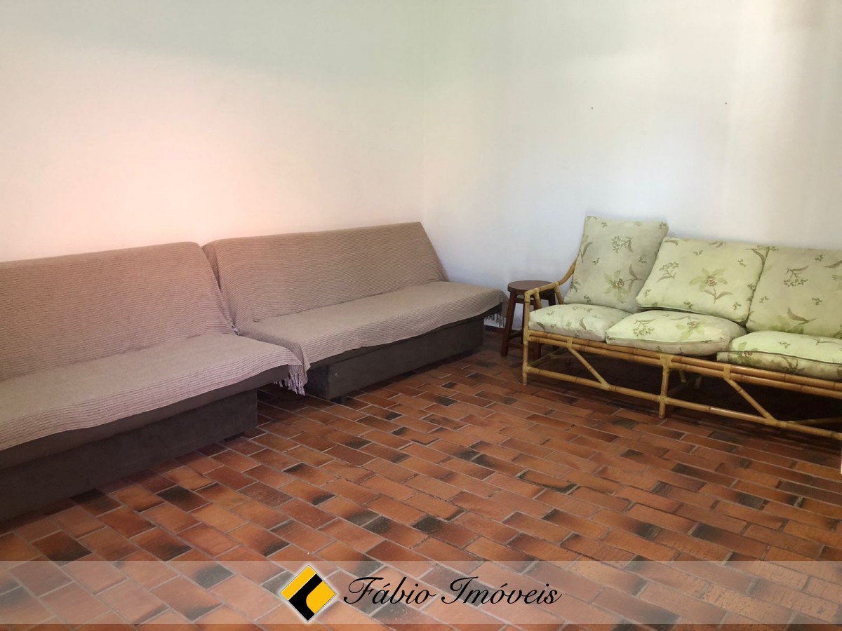 Casa em dois lotes a apenas 150m da praia! – Foto 7