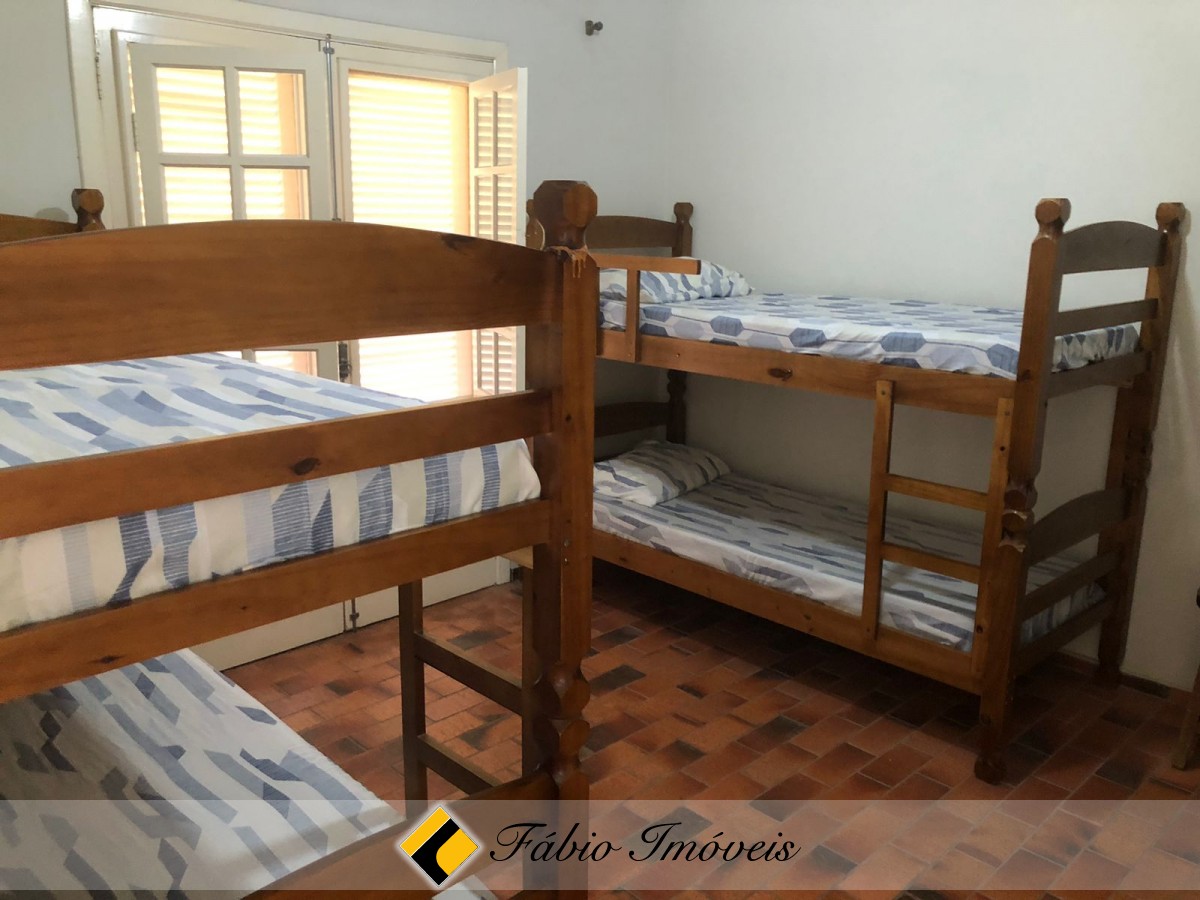 Casa em dois lotes a apenas 150m da praia! – Foto 13