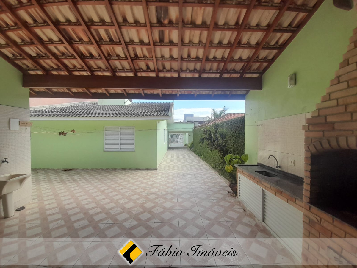 Casa com piscina a 100 metros da praia!! – Foto 9