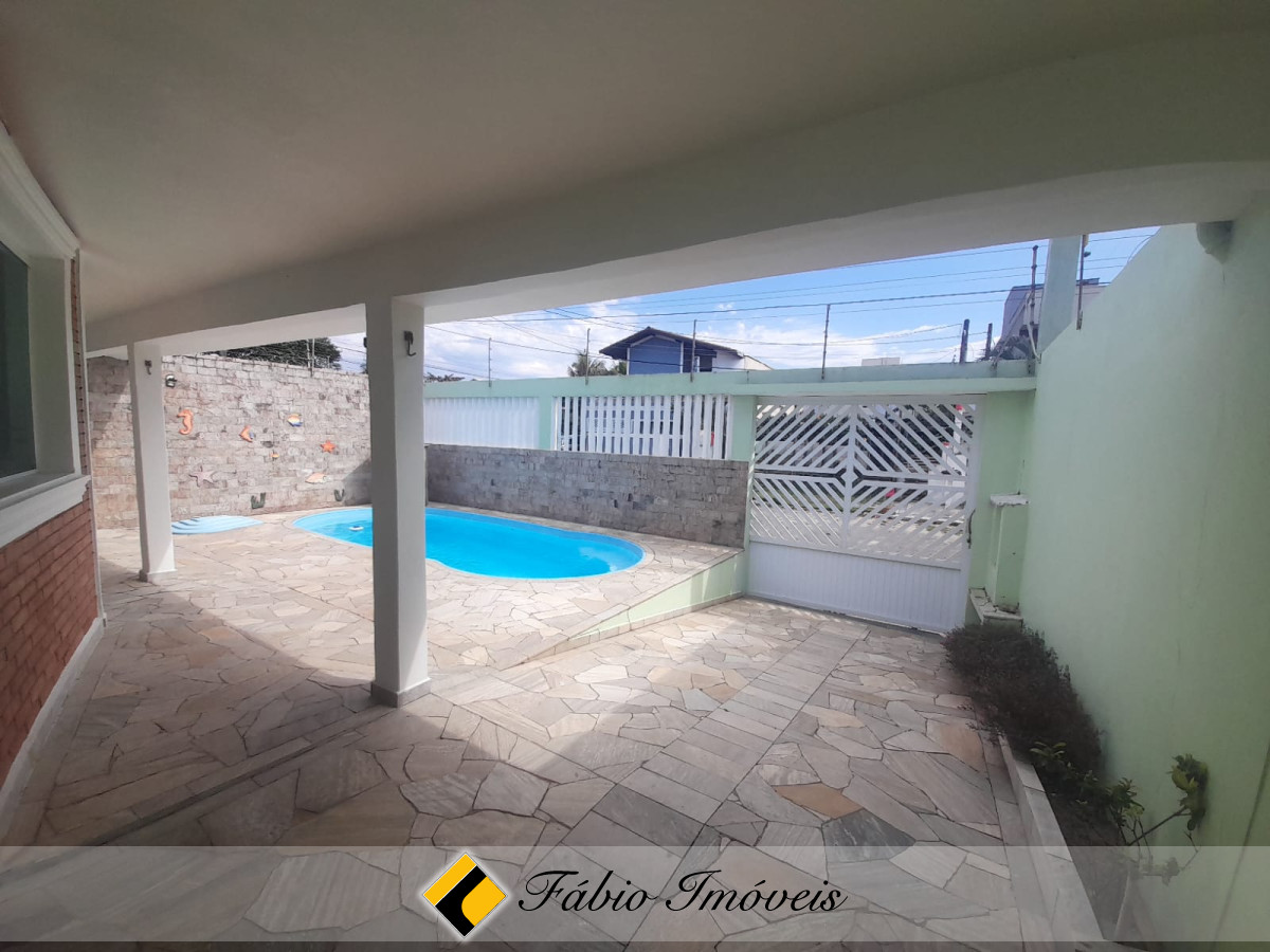 Casa com piscina a 100 metros da praia!! – Foto 11