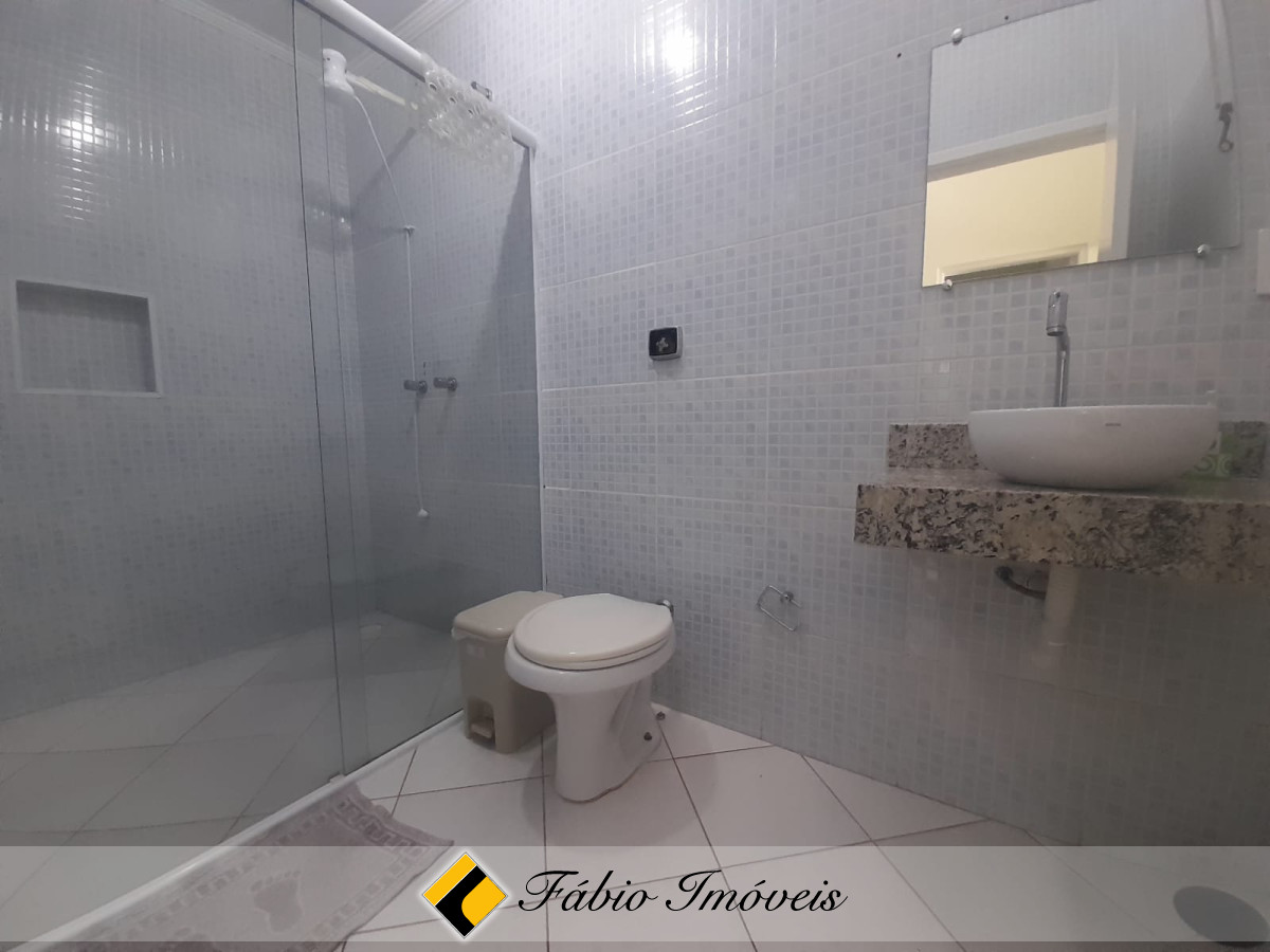 Casa com piscina a 100 metros da praia!! – Foto 25
