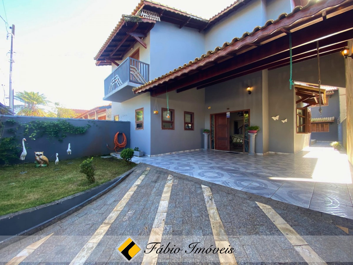 Sobrado em excelente localização na região central de Peruíbe!! – Foto 2