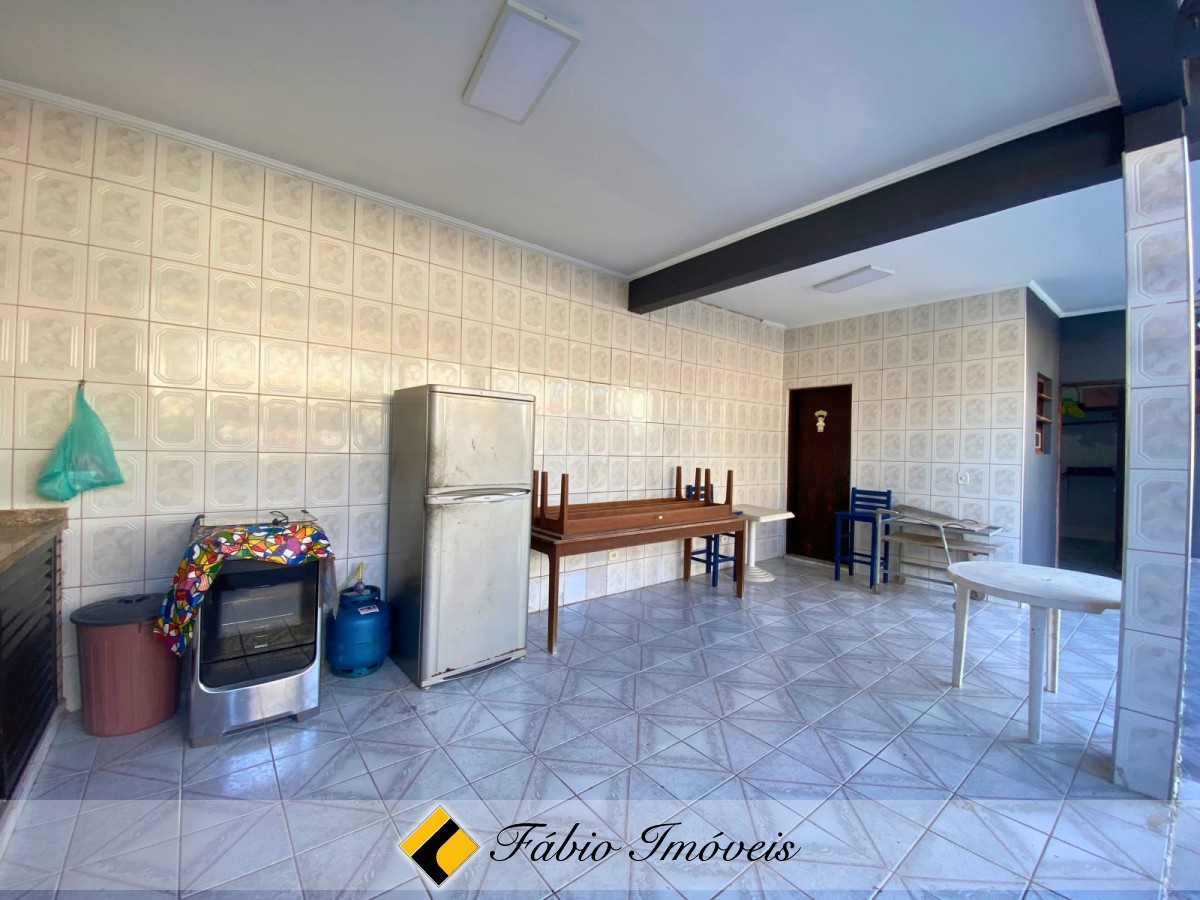 Sobrado em excelente localização na região central de Peruíbe!! – Foto 31