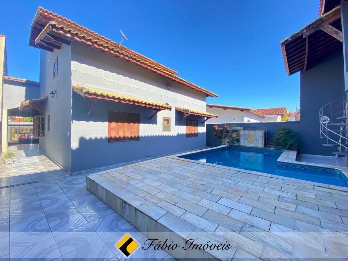 Sobrado em excelente localização na região central de Peruíbe!! – Foto 45