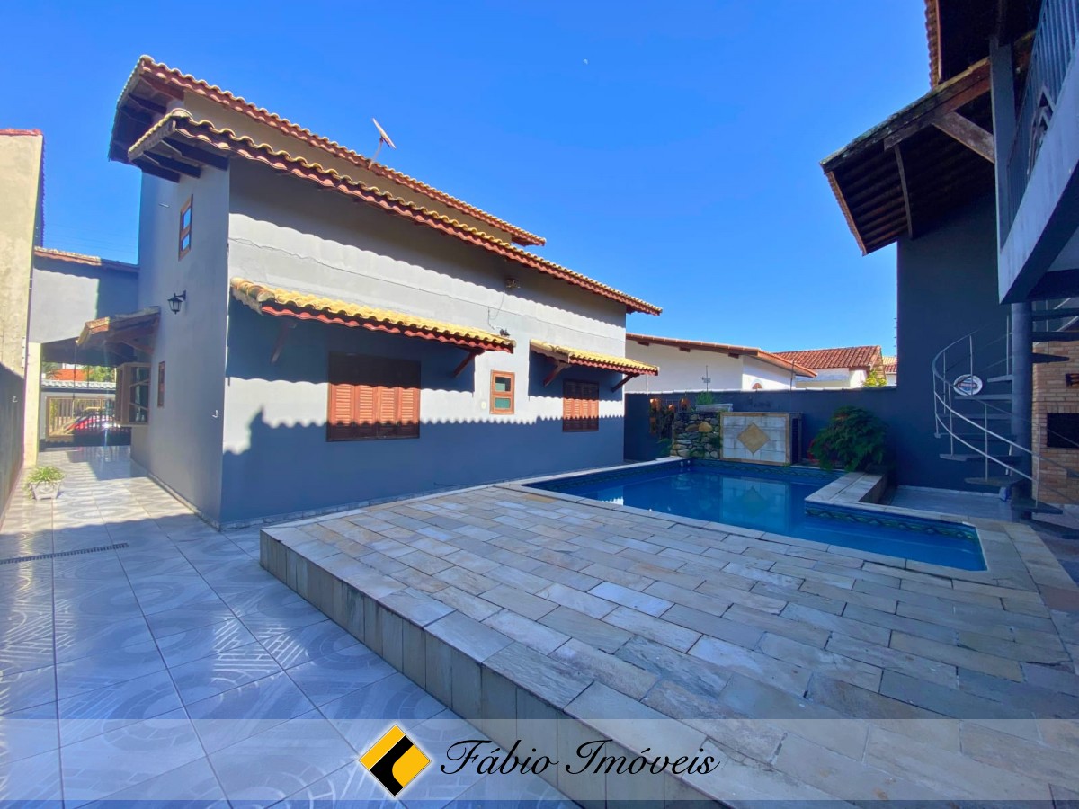 Sobrado em excelente localização na região central de Peruíbe!! – Foto 44