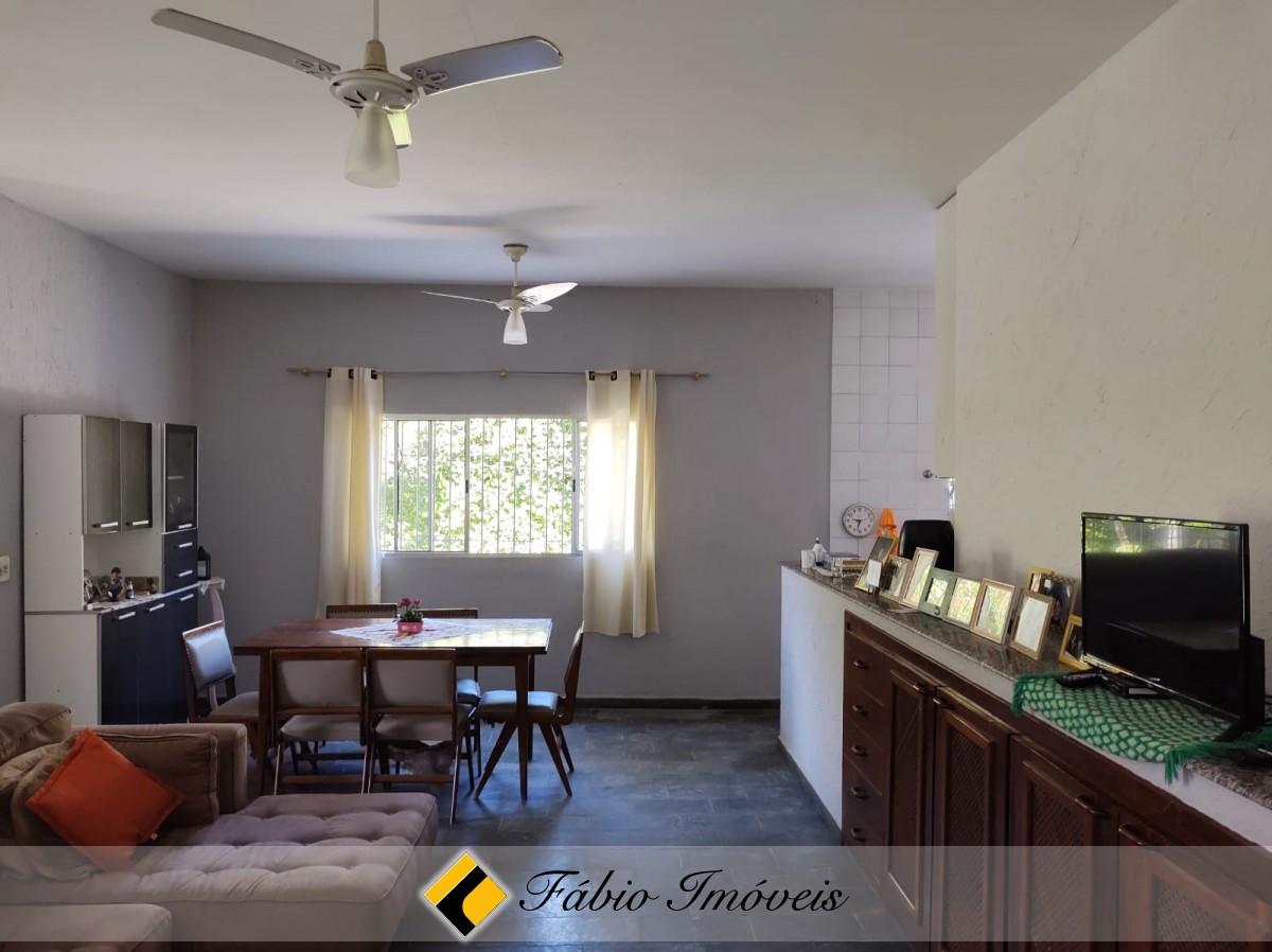 Casa em excelente localização. – Foto 19