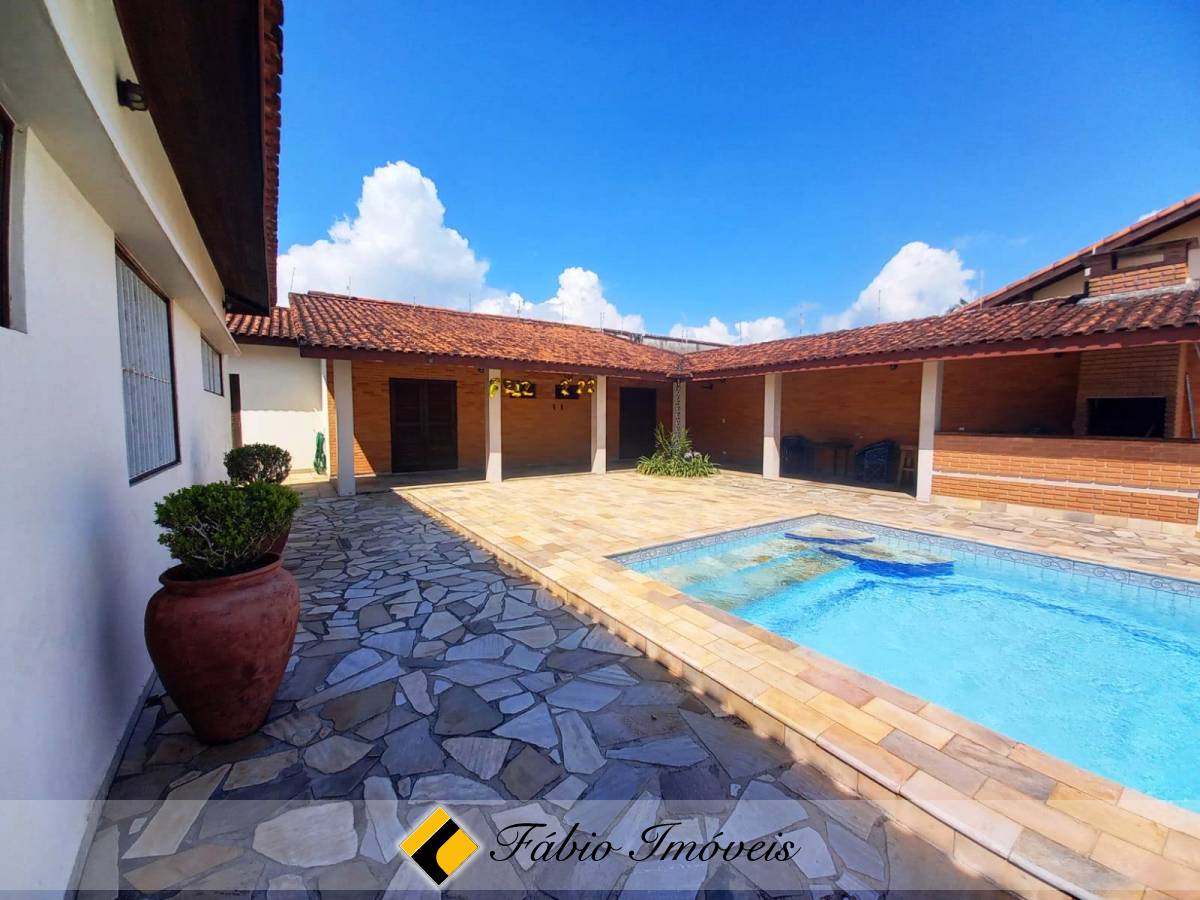 Casa em dois lotes  e com piscina! – Foto 19