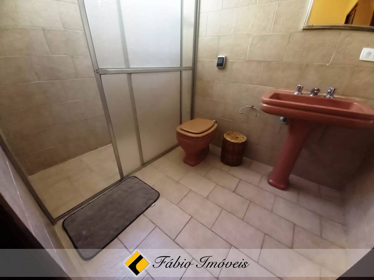 Casa em dois lotes  e com piscina! – Foto 29