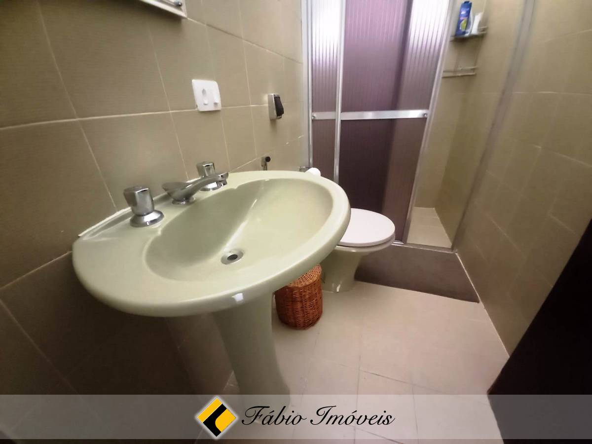 Casa em dois lotes  e com piscina! – Foto 7