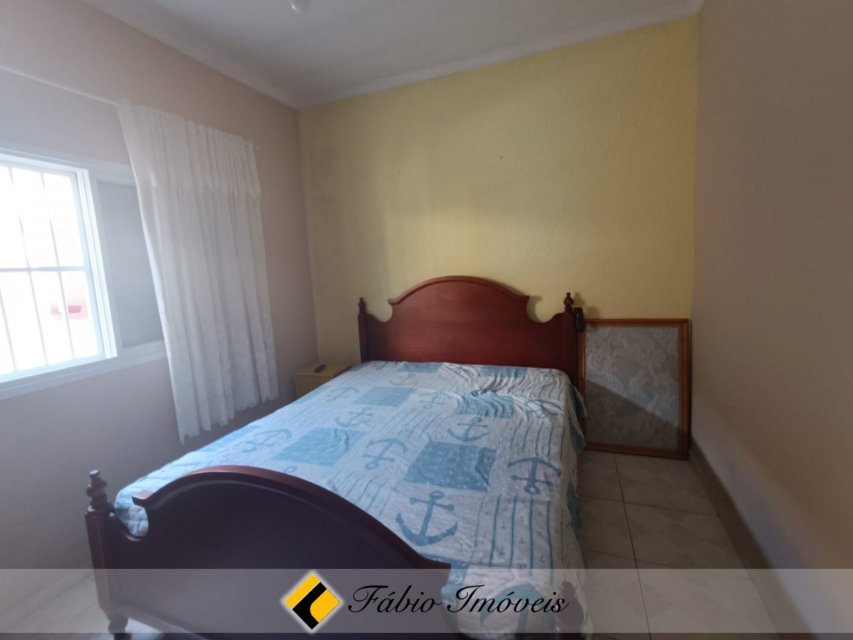 Casa com Piscina em ótimo bairro! – Foto 25