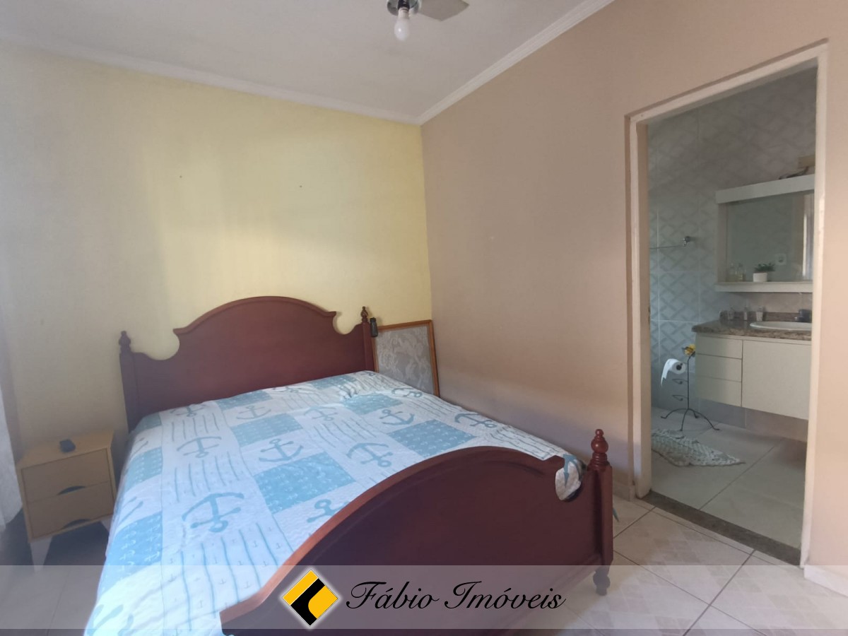 Casa com Piscina em ótimo bairro! – Foto 15