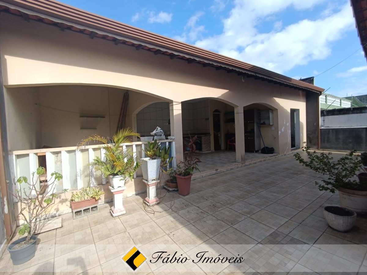 Casa com Piscina em ótimo bairro! – Foto 7