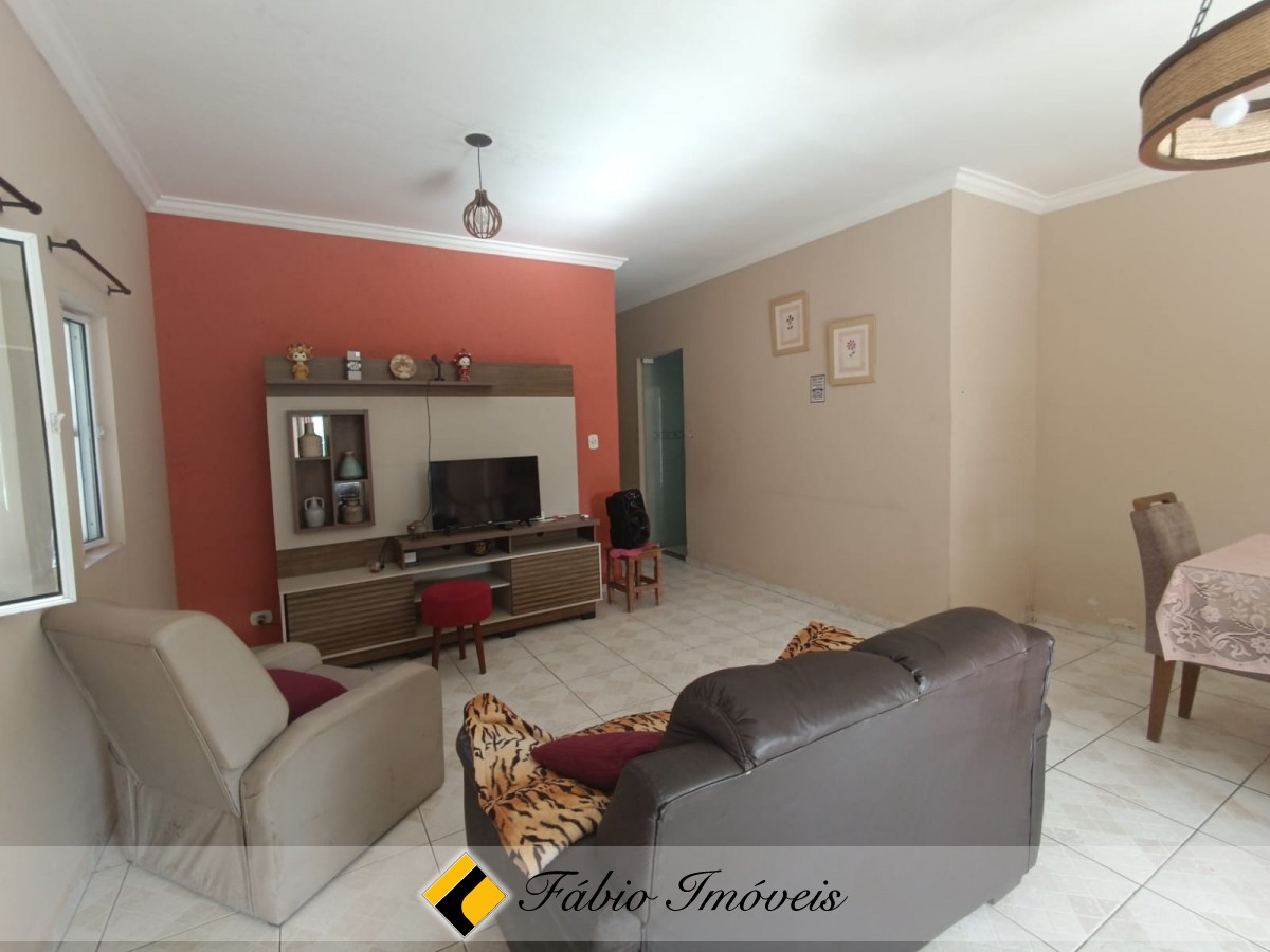 Casa com Piscina em ótimo bairro! – Foto 17