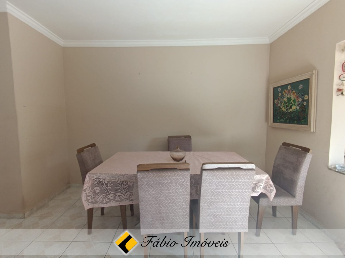 Casa com Piscina em ótimo bairro! – Foto 20