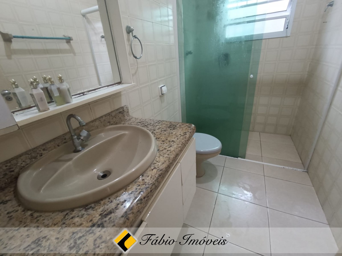 Casa com Piscina em ótimo bairro! – Foto 22