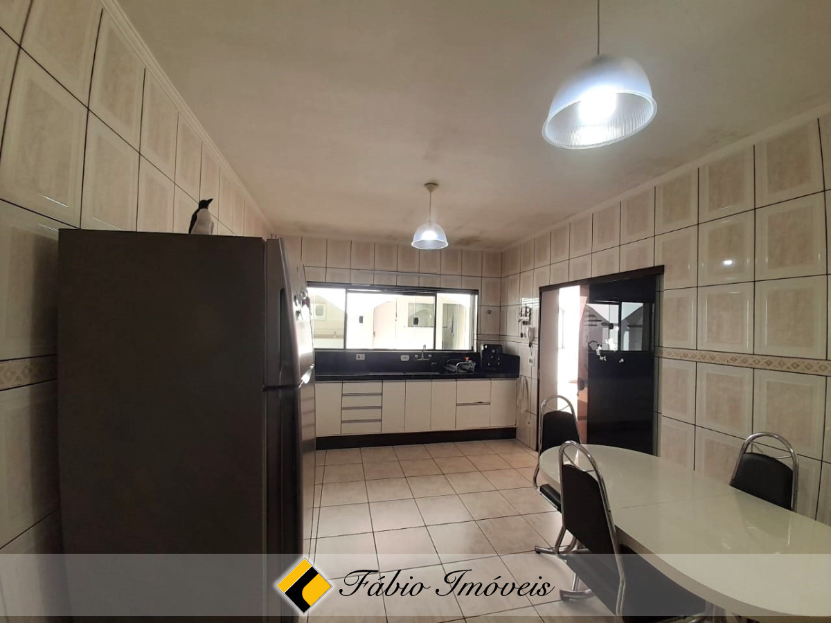 Casa em dois lotes, impecável!! – Foto 24