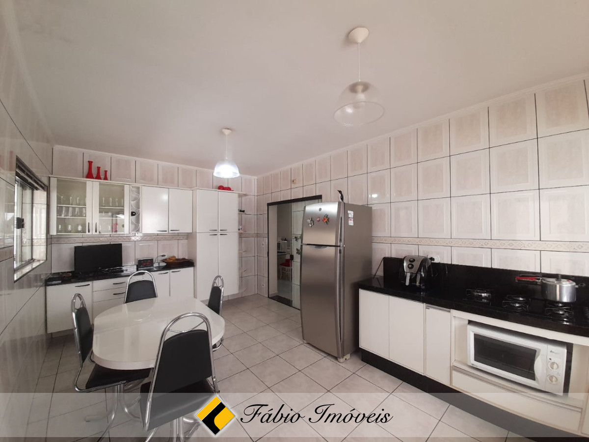 Casa em dois lotes, impecável!! – Foto 25