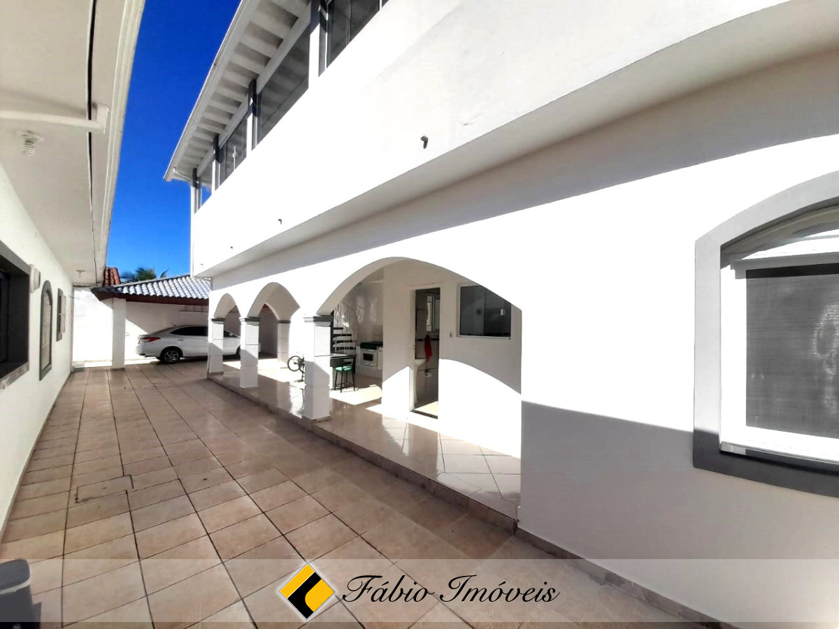 Casa em dois lotes, impecável!! – Foto 26