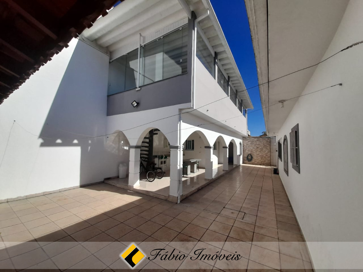 Casa em dois lotes, impecável!! – Foto 33