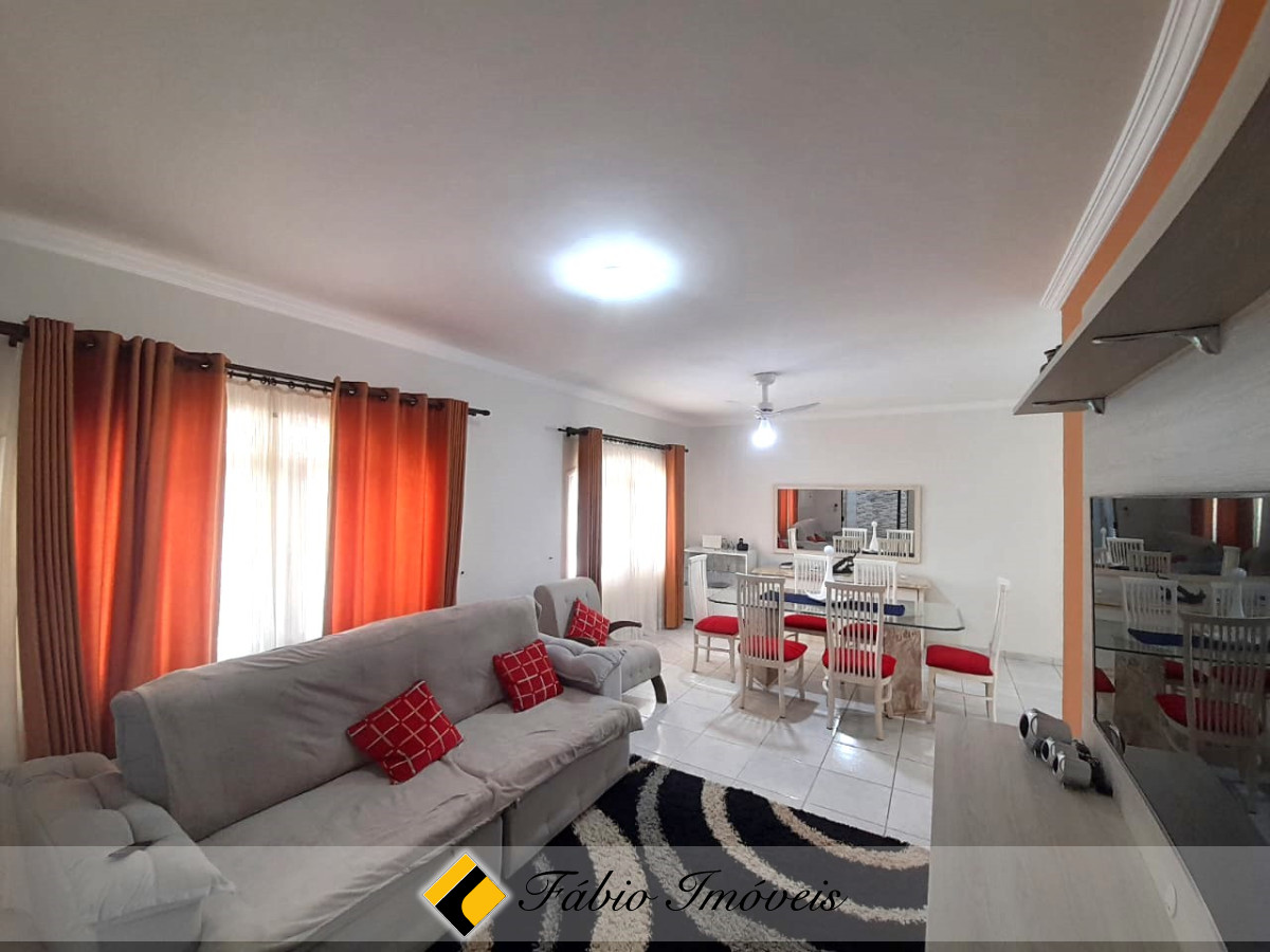 Casa em dois lotes, impecável!! – Foto 6