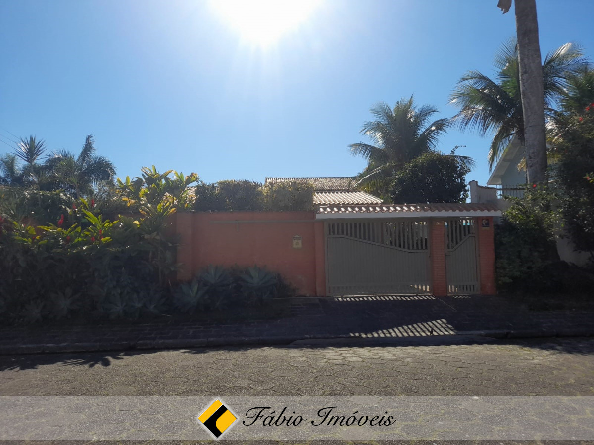 Casa em dois lotes com piscina em bairro Nobre!! – Foto 2